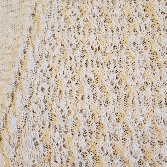 Large Off White Sweater. - Picture 2 of 6